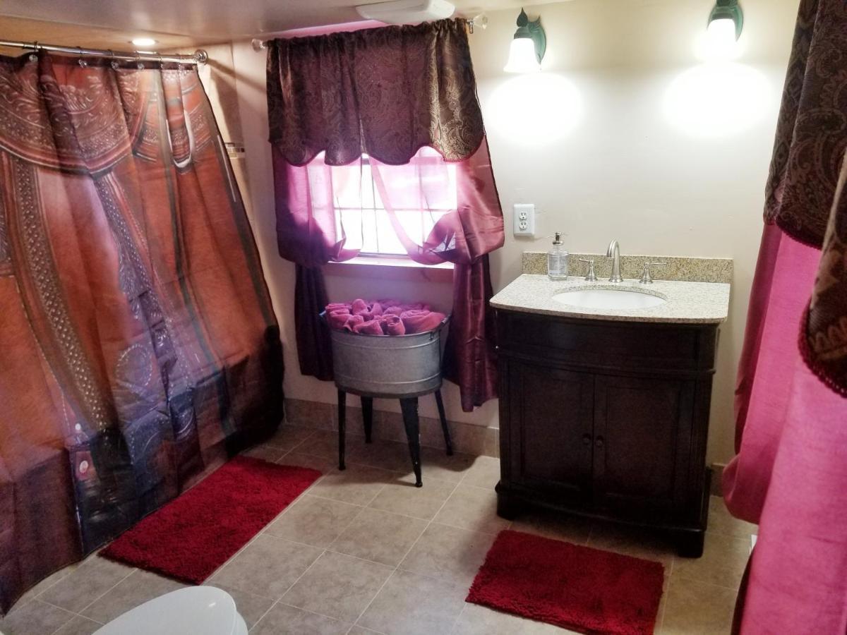 Lonesome Dove Ranch Bed & Breakfast Kalispell Bagian luar foto