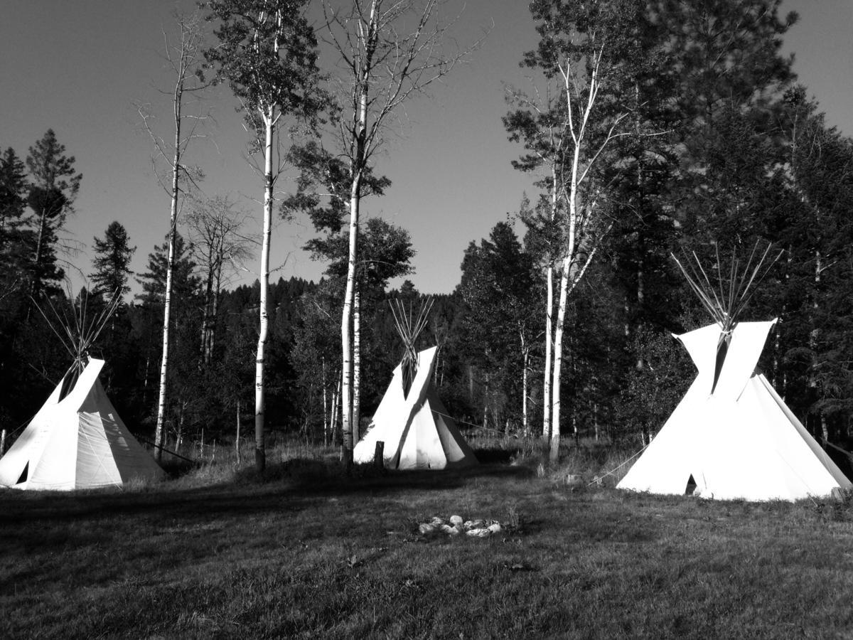 Lonesome Dove Ranch Bed & Breakfast Kalispell Bagian luar foto